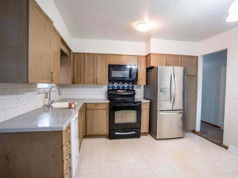 5521 Redwood Road, Columbus, OH 43229 Photo 8