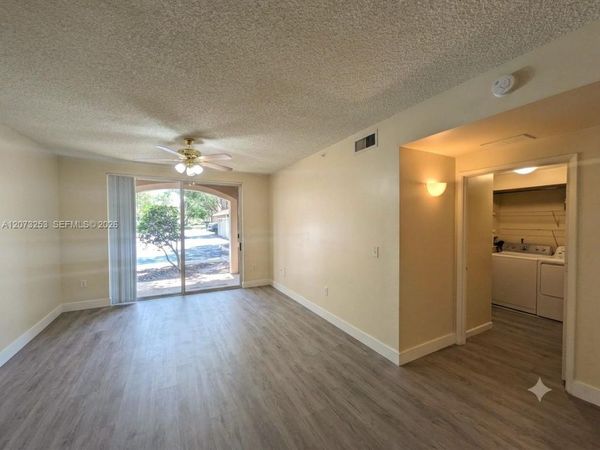 8060 N Nob Hill Rd , Unit 101, Tamarac, FL 33321