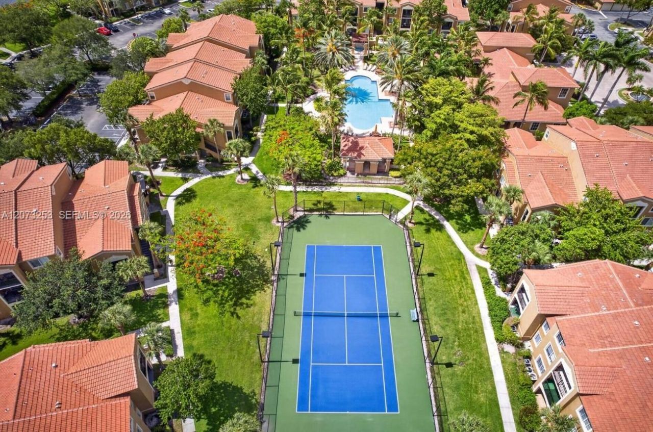8060 N Nob Hill Rd , Unit 101, Tamarac, FL 33321 Photo