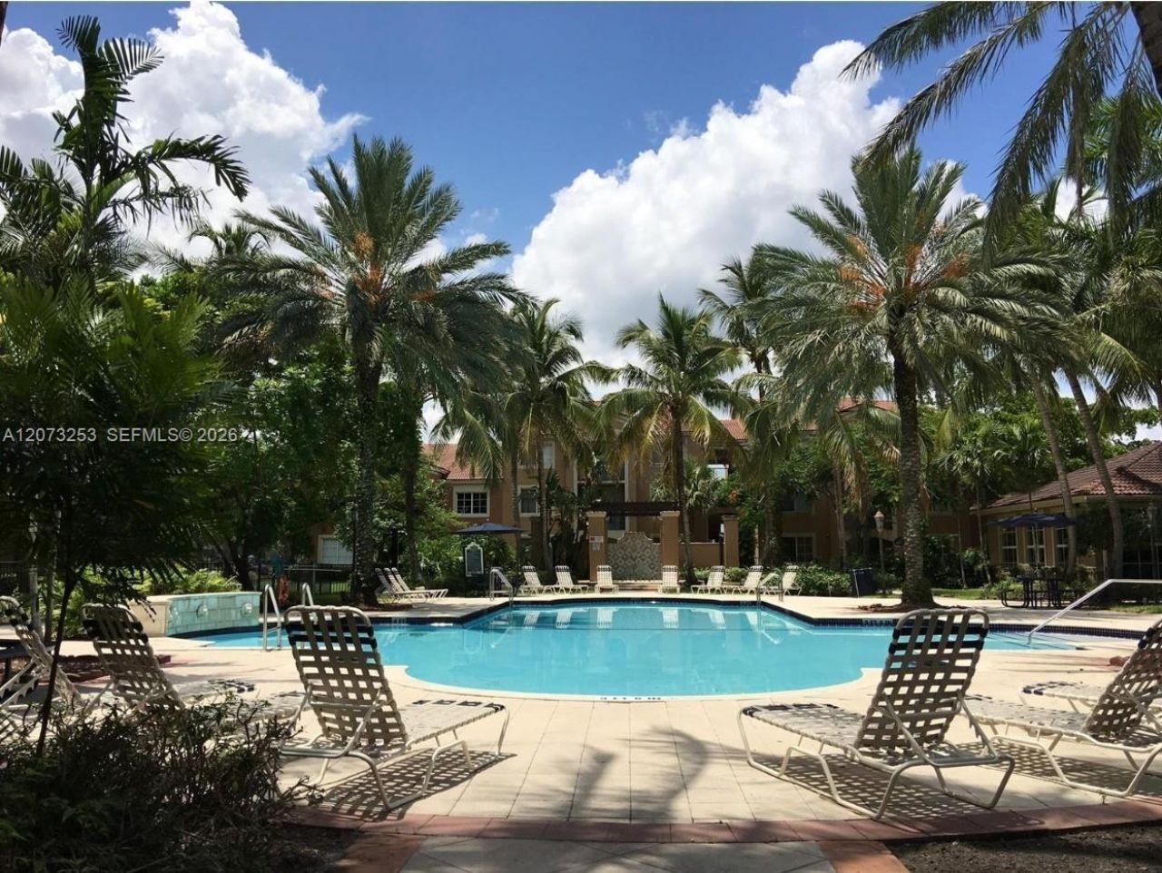 8060 N Nob Hill Rd , Unit 101, Tamarac, FL 33321 Photo