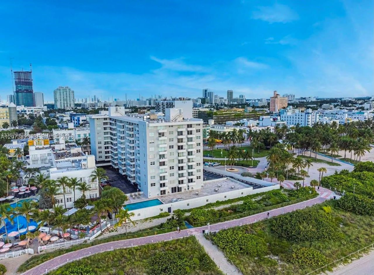 465 Ocean Dr , Unit 219, Miami Beach, FL 33139 Photo