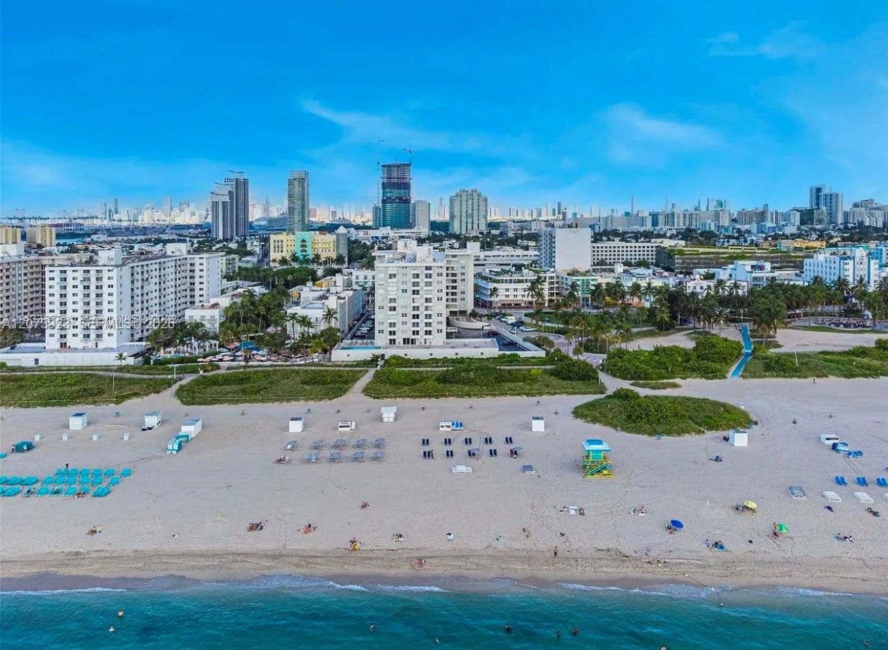 465 Ocean Dr , Unit 219, Miami Beach, FL 33139 Photo