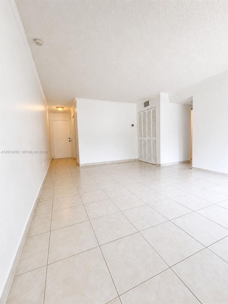 724 NE 4th St , Unit 3, Hallandale Beach, FL 33009 Photo