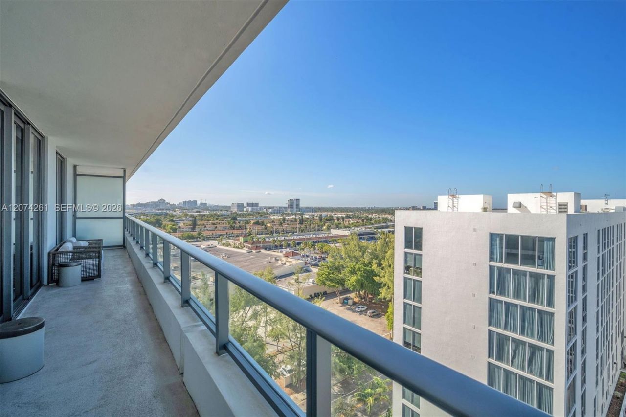 2960 NE 207th St , Unit 1102, Aventura, FL 33180 Photo