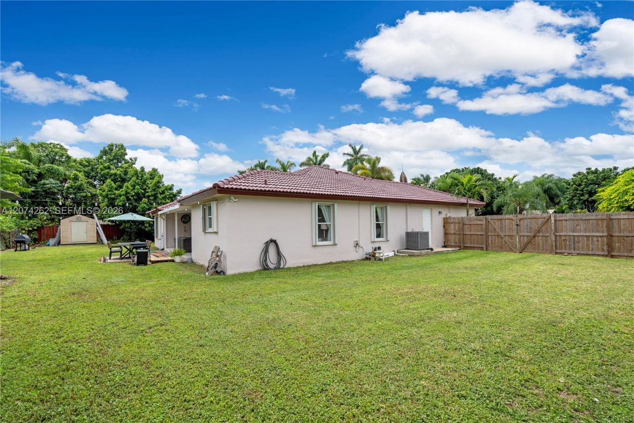 28565 SW 158th Ct , Homestead, FL 33033 Photo