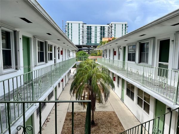 1824 Monroe St , Unit 12, Hollywood, FL 33020