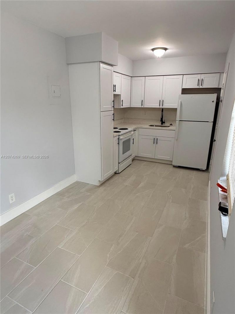 1824 Monroe St , Unit 12, Hollywood, FL 33020 Photo
