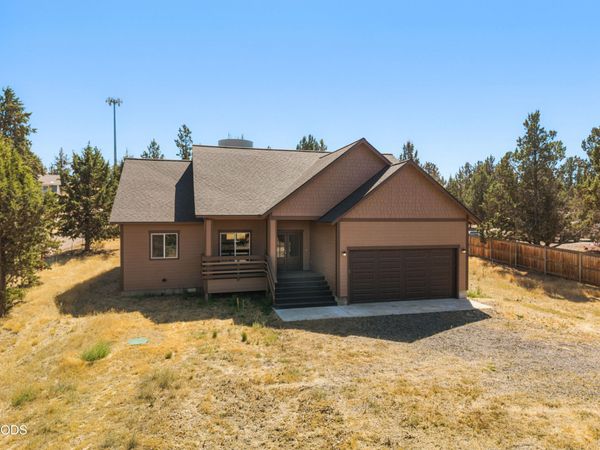 8111 SW High Cone Drive, Terrebonne, OR 97760