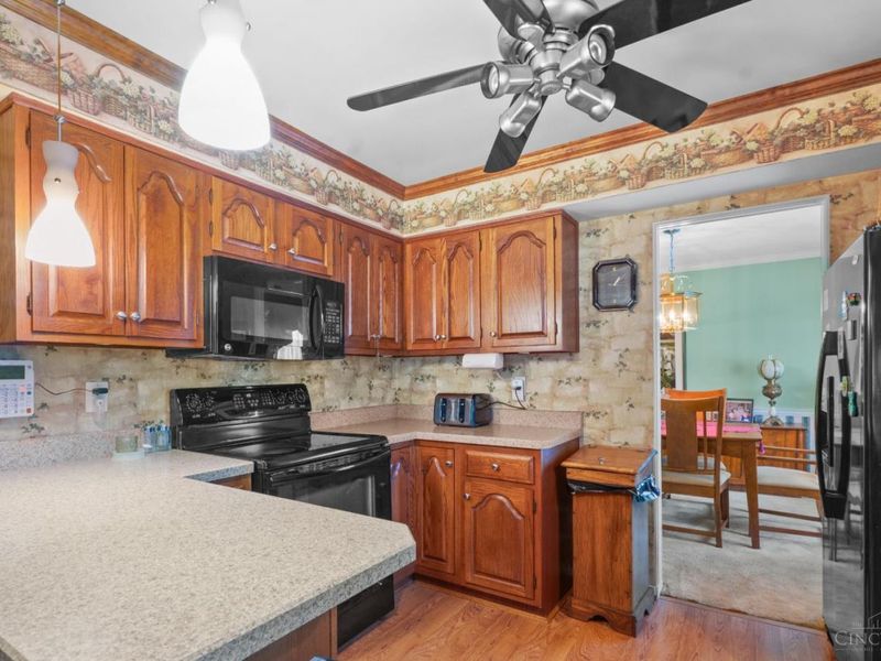 5468 Bellfield Lane, Green Township, OH 45238 Photo 11
