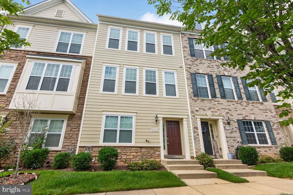 9904 WOOD EDGE WAY, LANHAM, MD 20706