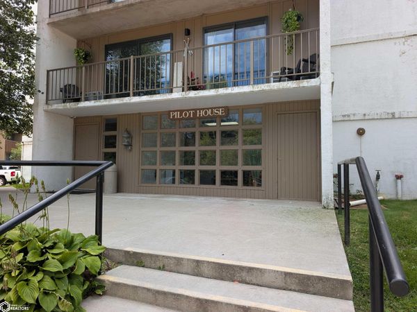 2700 Shore DR #306, Unit 306, Clear Lake, IA 50428