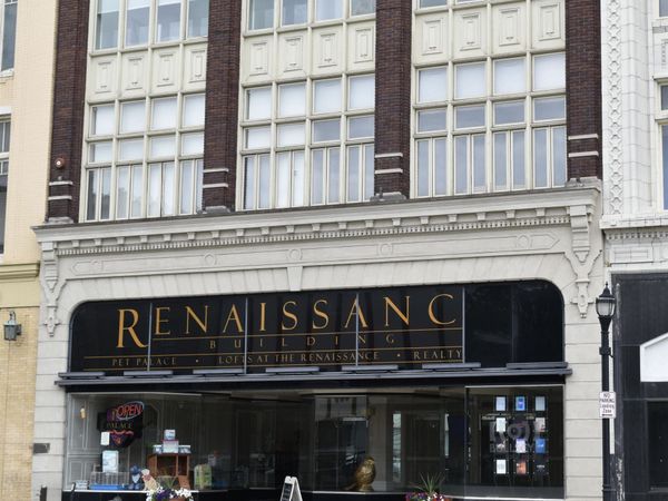 831 4th Avenue #300, Huntington, WV 25701