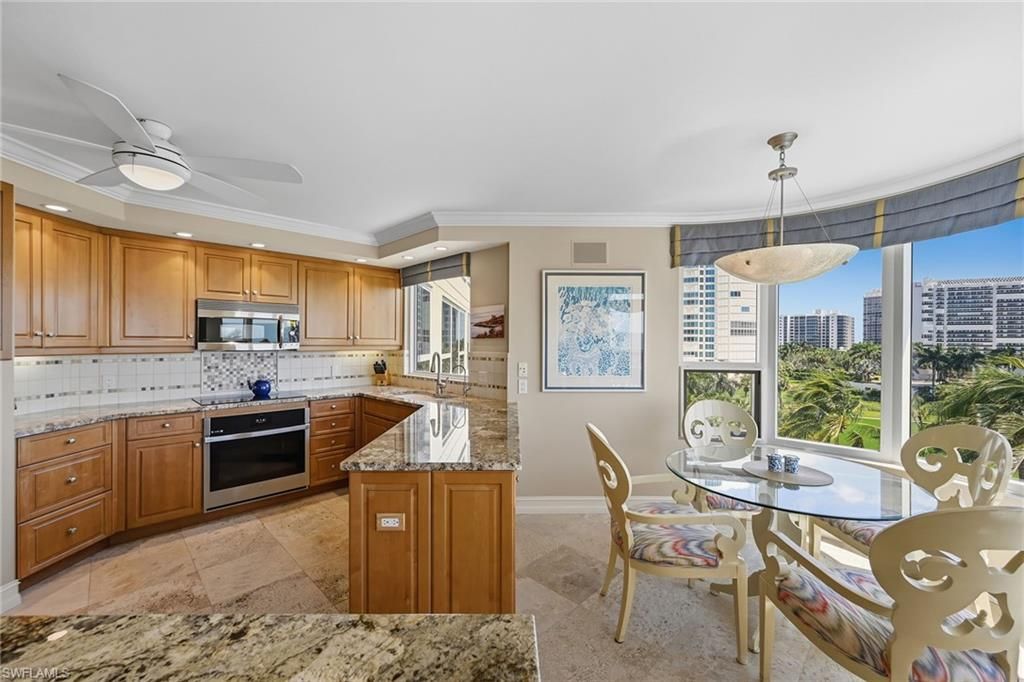 4251 Gulf Shore Blvd N, Unit 6D, Naples, FL 34103 Photo