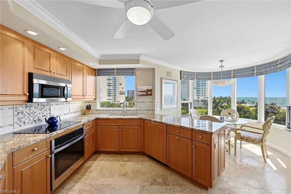 4251 Gulf Shore Blvd N, Unit 6D, Naples, FL 34103 Photo