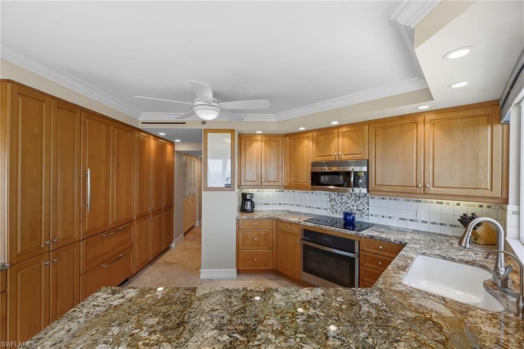 4251 Gulf Shore Blvd N, Unit 6D, Naples, FL 34103 Photo