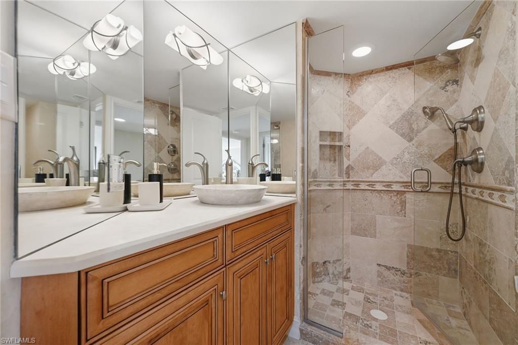 4251 Gulf Shore Blvd N, Unit 6D, Naples, FL 34103 Photo