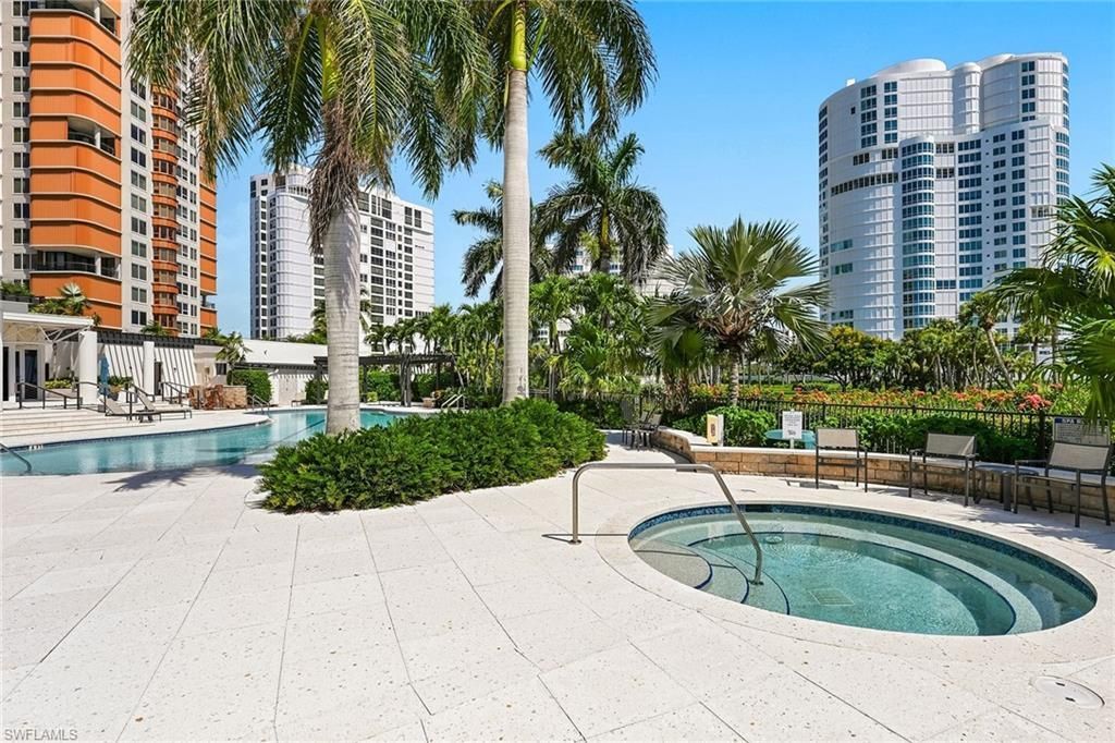 4251 Gulf Shore Blvd N, Unit 6D, Naples, FL 34103 Photo