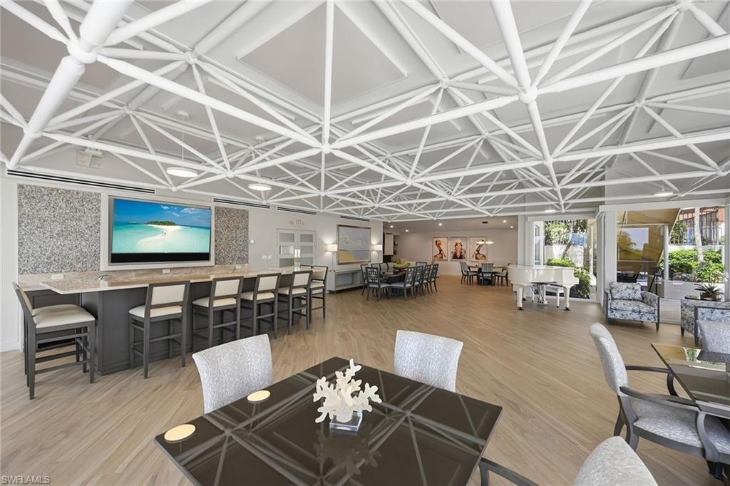 4251 Gulf Shore Blvd N, Unit 6D, Naples, FL 34103 Photo