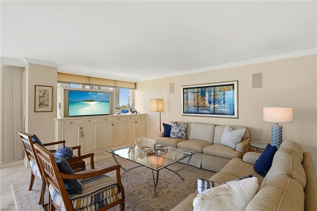 4251 Gulf Shore Blvd N, Unit 6D, Naples, FL 34103 Photo