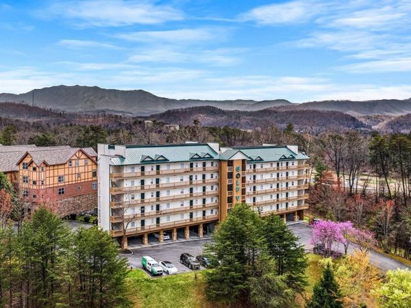 820 Golf View Boulevard , UNIT 2202, Pigeon Forge, TN 37863