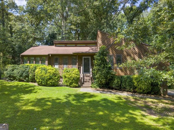 2656 Royal Oak Court, Acworth, GA 30102