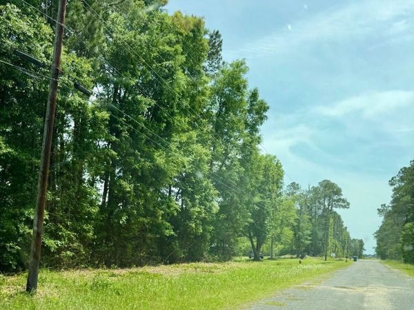 6708 Firestone Street, Ocean Springs, MS 39564