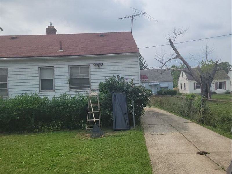 4433 E 156th Street, Cleveland, OH 44128 Photo 11