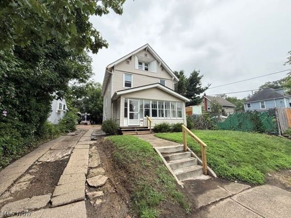 1467 Beardsley Street , Akron, OH 44301