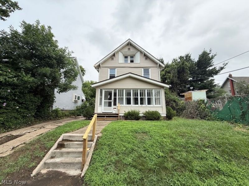 1467 Beardsley Street, Akron, OH 44301 Photo 2