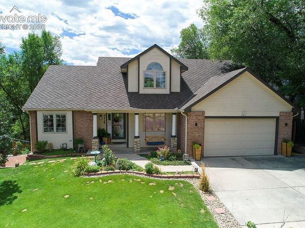 423 Chamberlin Place, Colorado Springs, CO 80906