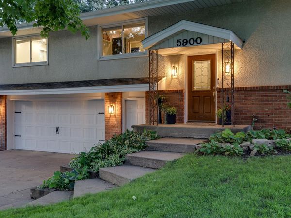 5900 Wisconsin Circle N, New Hope, MN 55428