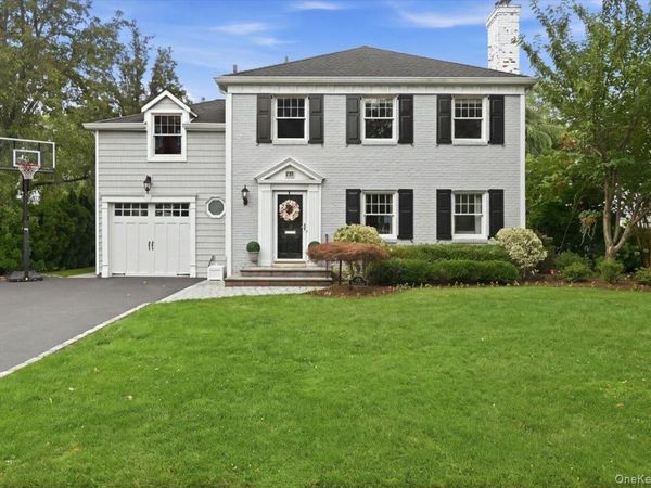 60 Kenwood Road , Garden City, NY 11530