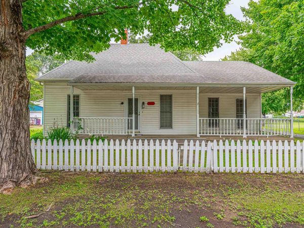 603 W JACKSON Street, Athens, IL 62613