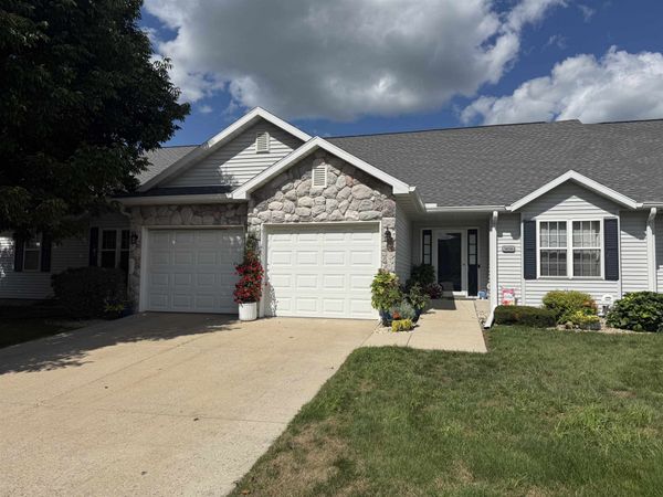 3056 Edmonton Drive, Unit 3056, Sun Prairie, WI 53590