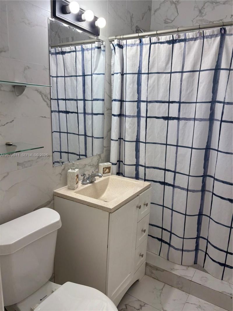 2 NE 45th St, Unit 4, Miami, FL 33137 Photo