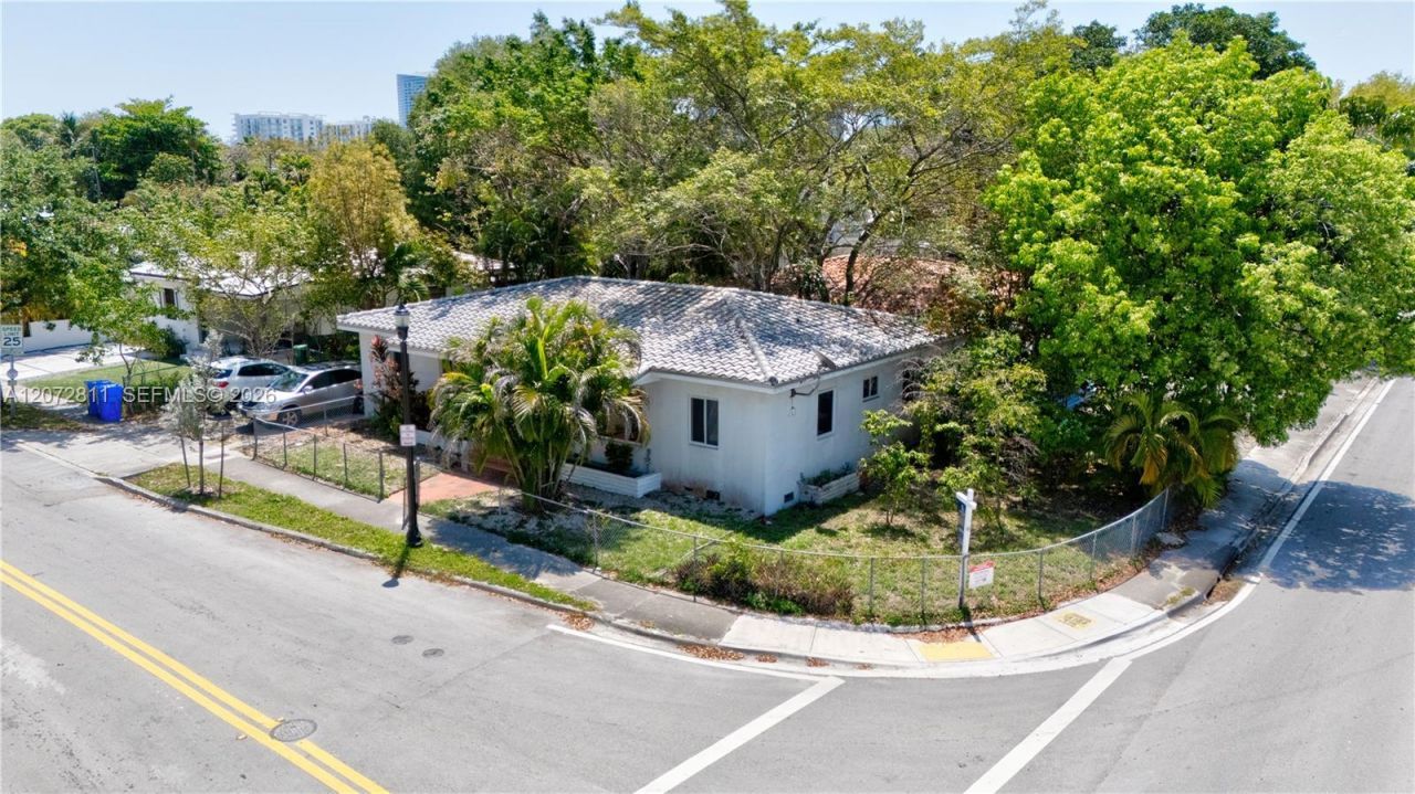 2 NE 45th St , Unit 4, Miami, FL 33137 Photo
