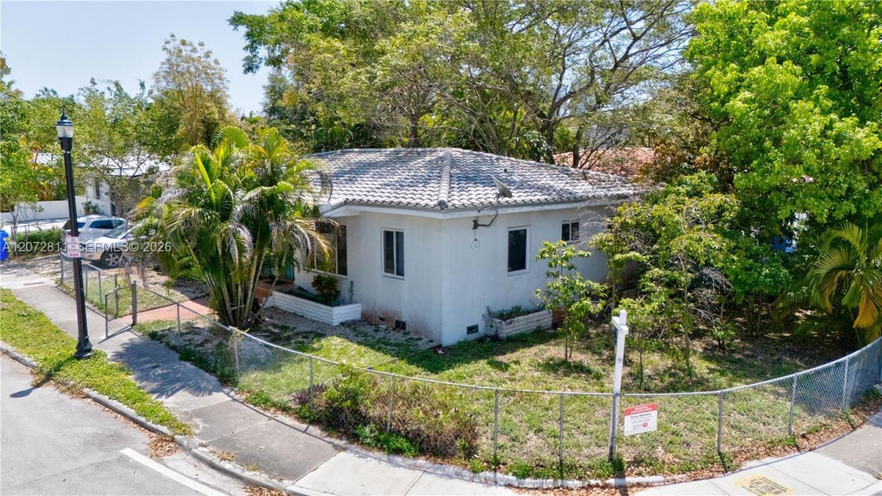 2 NE 45th St , Unit 4, Miami, FL 33137 Photo