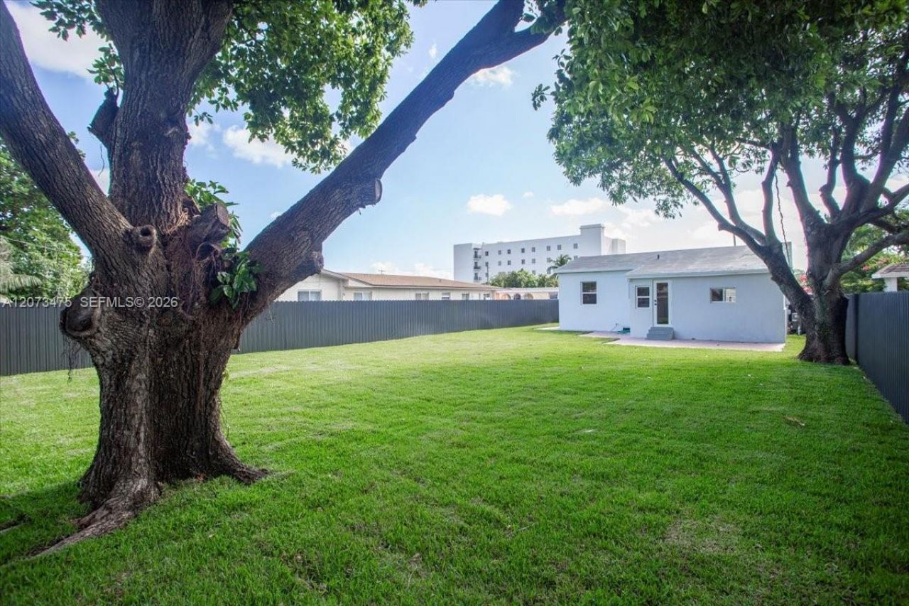 449 E 10th St , Hialeah, FL 33010 Photo