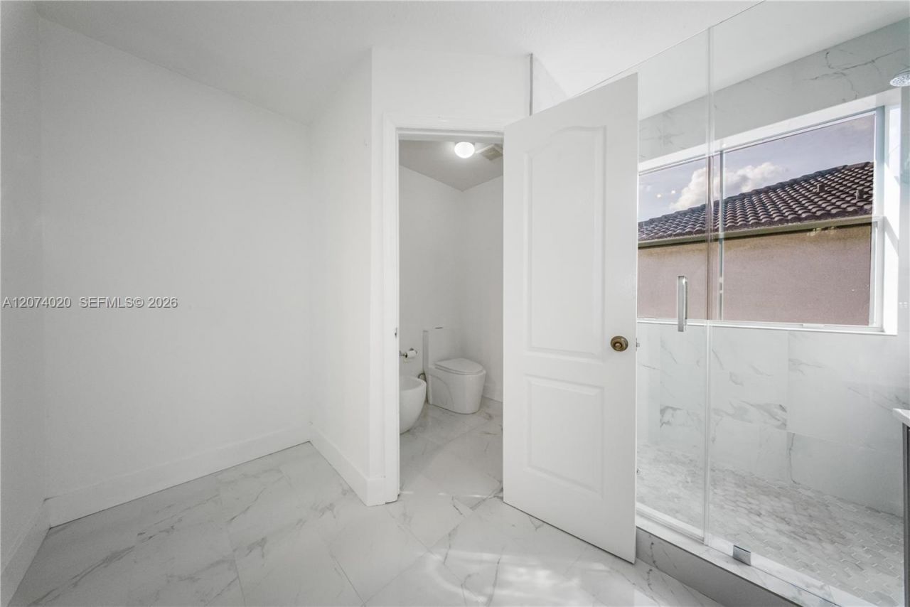 13868 SW 38th Ter , Miami, FL 33175 Photo