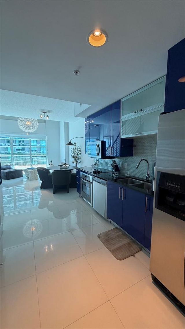 60 SW 13th St, Unit 2610, Miami, FL 33130 Photo