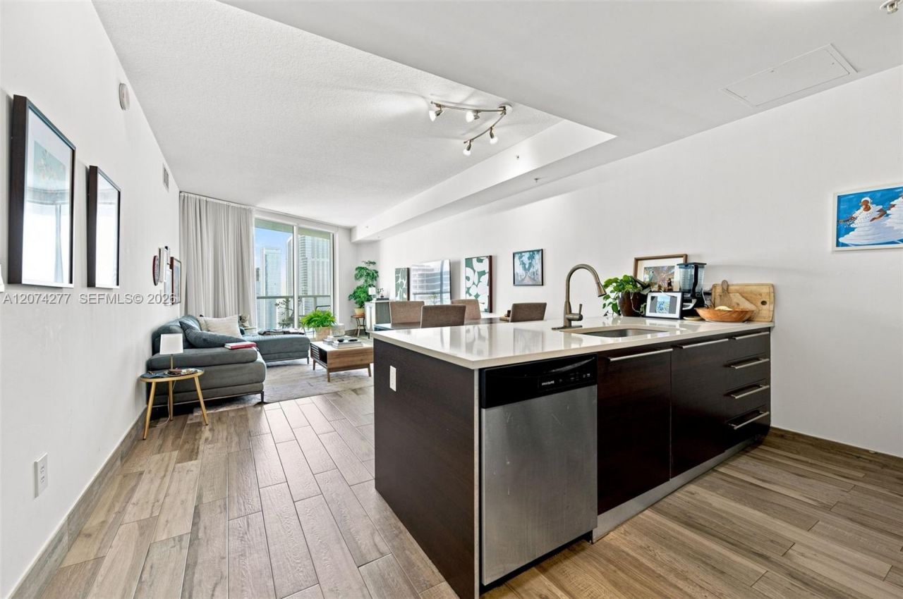 1900 N Bayshore Dr , Unit 3508, Miami, FL 33132 Photo