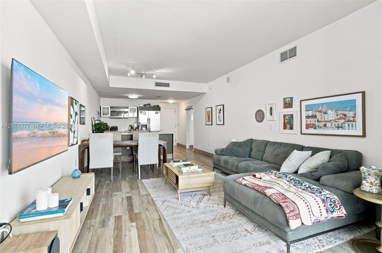 1900 N Bayshore Dr , Unit 3508, Miami, FL 33132 Photo