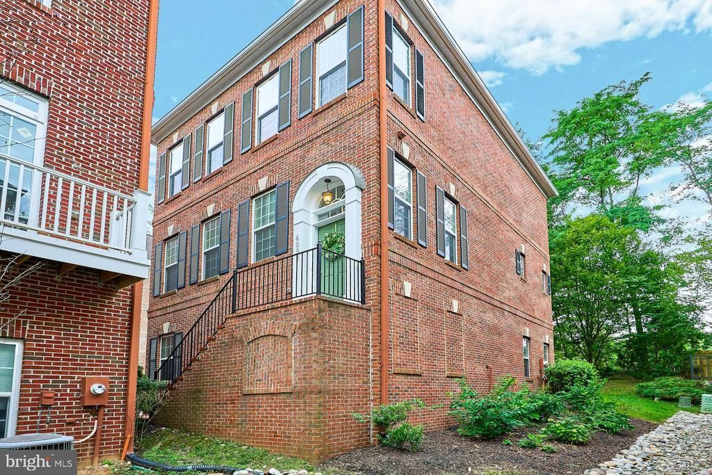 4092 Glendale Way, Fairfax, VA 22030 Main Photo