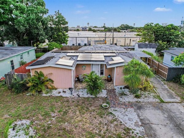 9537 CRESTVIEW STREET, SEMINOLE, FL 33772