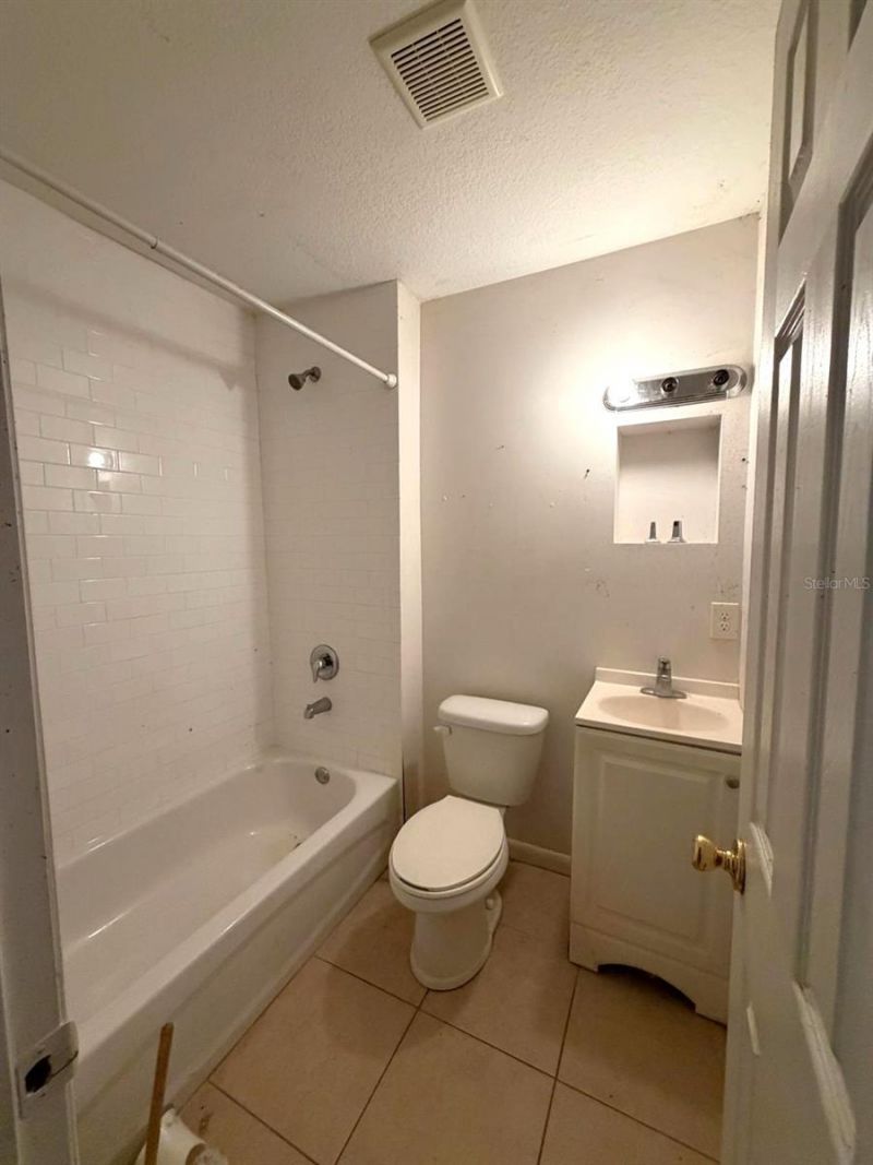 1636 SE Arapaho Avenue , Stuart, FL 34994 Photo