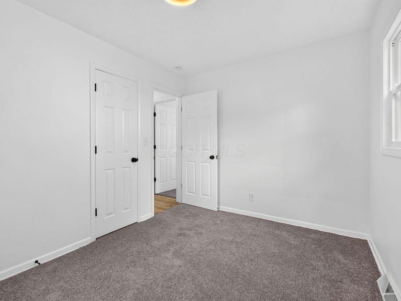 860 Minerva Avenue, Columbus, OH 43229 Photo 12