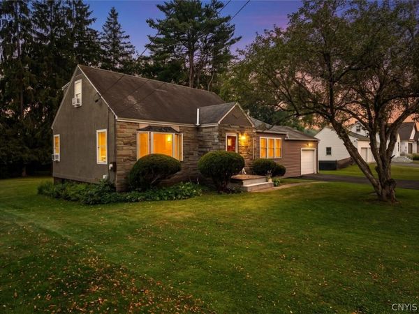 13 Glendale Avenue , Whitesboro, NY 13492