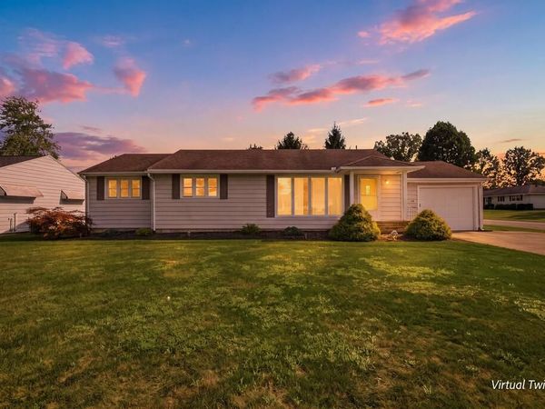 126 W Thrush Ave, Crestline, OH 44827