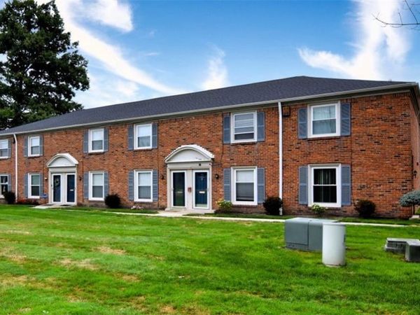 5700 York Drive , Lyndhurst, OH 44124