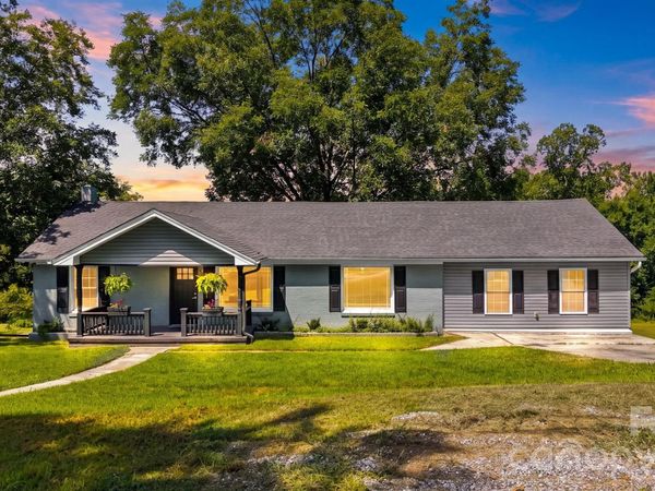1164 Bradford Mountain Road, Lenoir, NC 28645